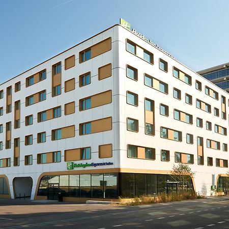 Holiday Inn Express & Suites - Basel - Allschwil, An Ihg Hotel Exterior foto