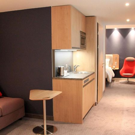 Holiday Inn Express & Suites - Basel - Allschwil By Ihg Exterior foto