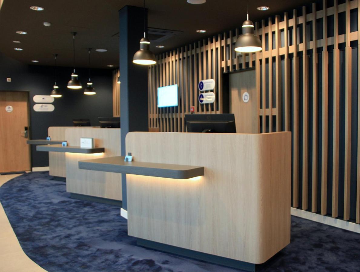 Holiday Inn Express & Suites - Basel - Allschwil By Ihg Exterior foto